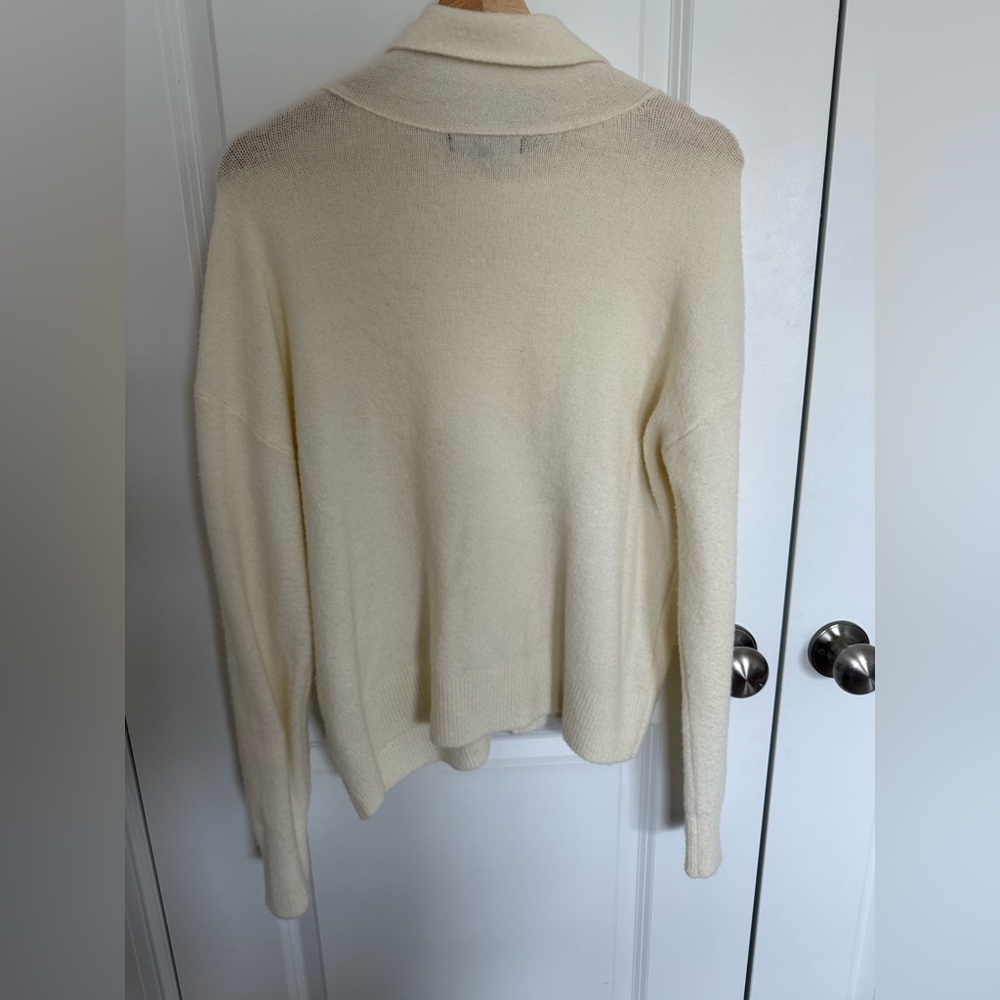 Banana Republic Funnel Neck Cozy Cream Turtleneck Sweater Size L - Picture 5 of 8